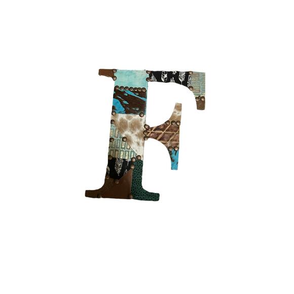 “F” Letters for Wall, Lot of 6 - Picture 7 of 7